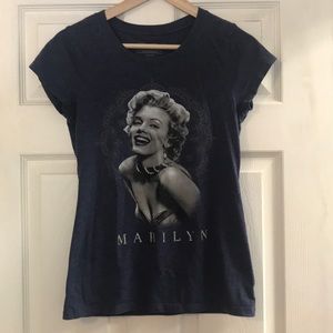 Marilyn Monroe medium shirt